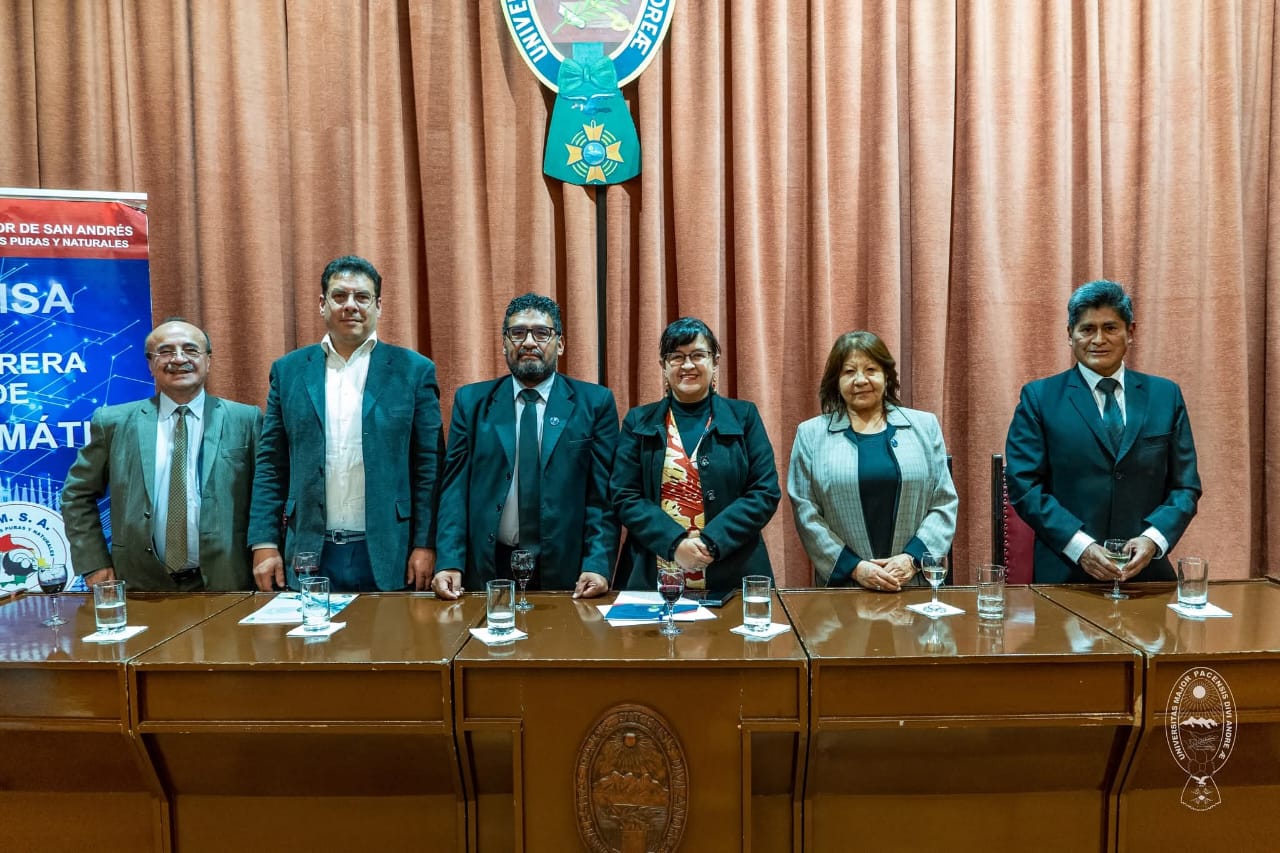 M.Sc. Ramiro Flores asume la Dirección de la Carrera de Informática con un plan de innovación tecnológica