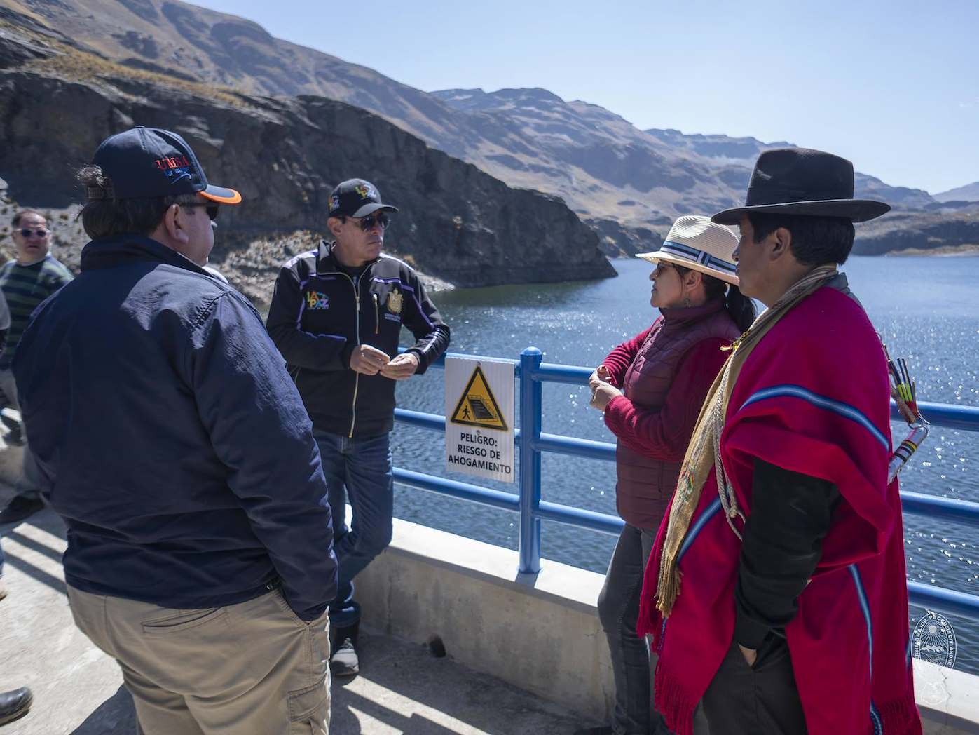 La UMSA pide cuidar el agua tras constatar una disminución significativa en la represa de Hampaturi